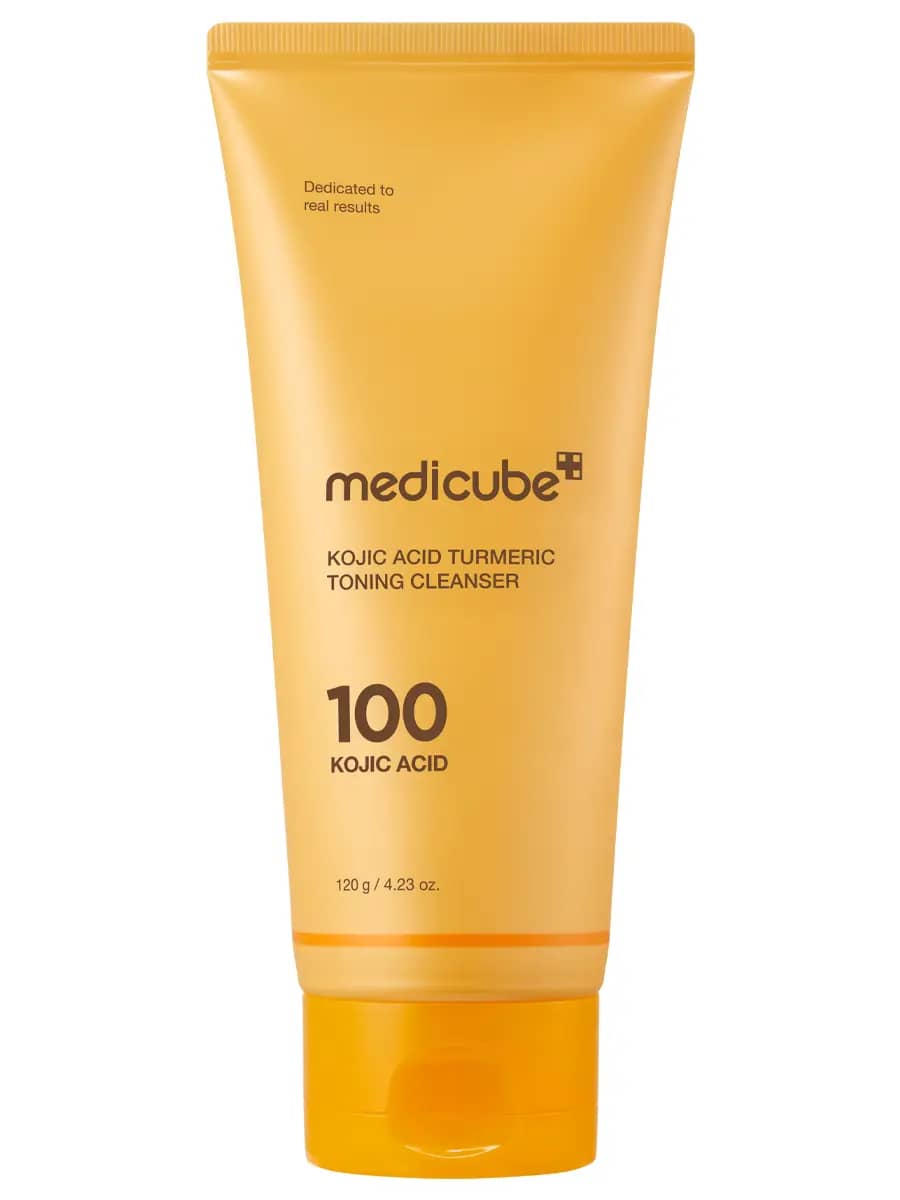 Medicube Осветляющая пенка для умывания с кислотами Kojic Acid Turmeric Toning Cleanser 120 мл