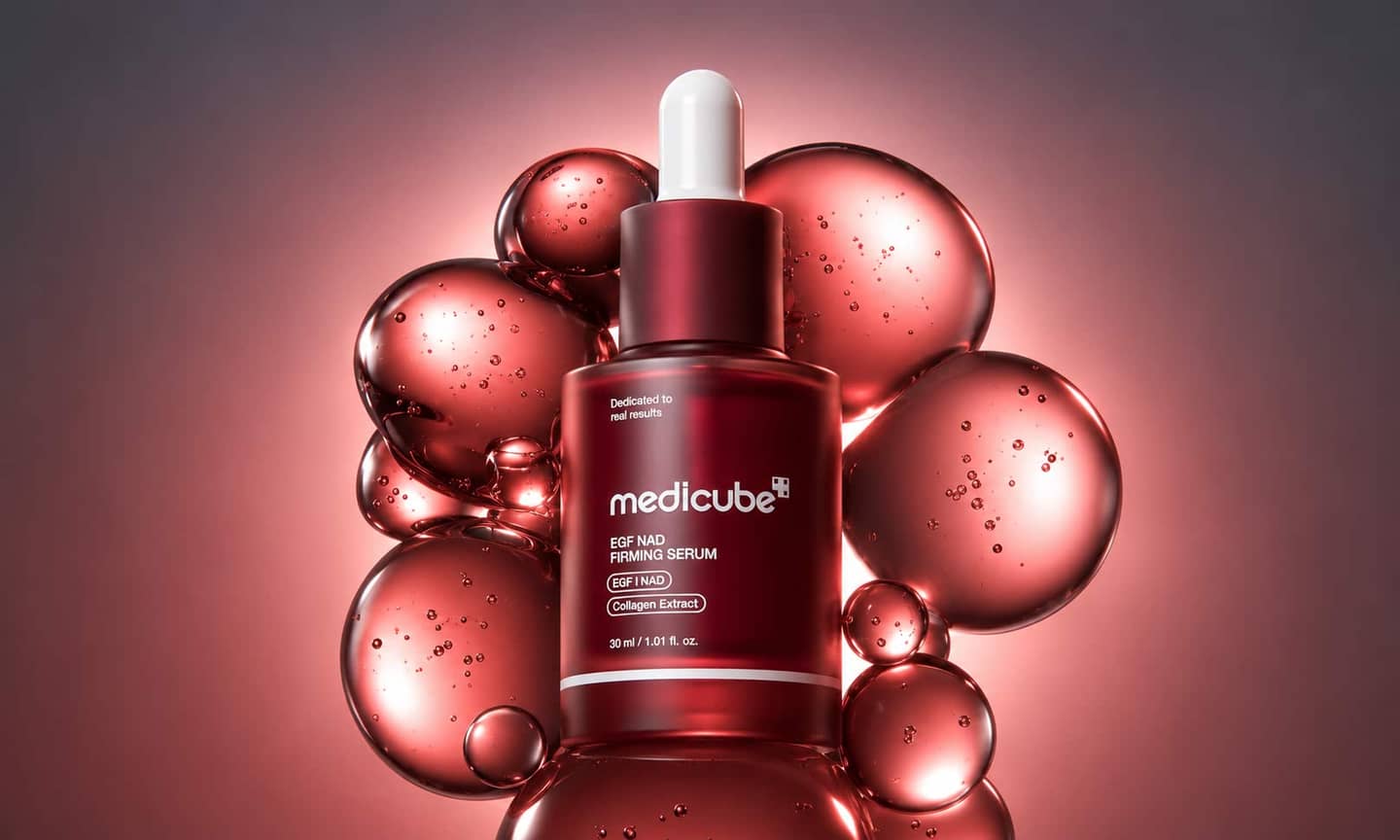 Красная новинка Medicube для глубокого лифтинга с EGF и NAD+