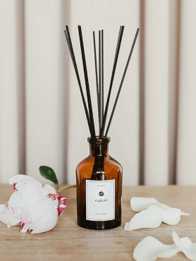 Kaori Аромадиффузор «Fleur» – размер S Холодный свежий аромат сочного бергамота и плодов личи 100 мл